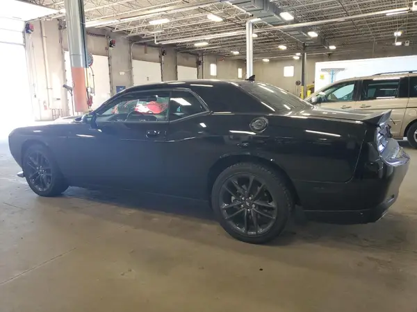 2C3CDZKG6PH550359 2023 DODGE CHALLENGER - Image 2