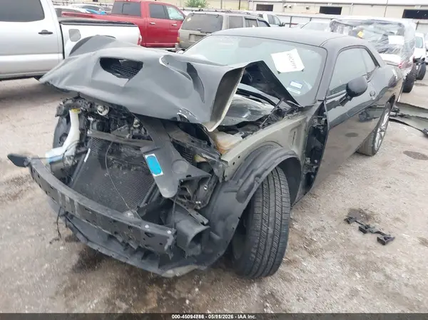 2C3CDZKG6PH563421 2023 DODGE CHALLENGER - Image 2