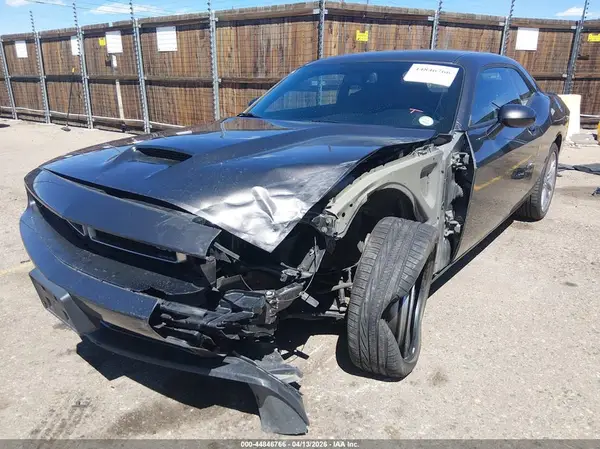 2C3CDZKG8PH571374 2023 DODGE CHALLENGER - Image 2
