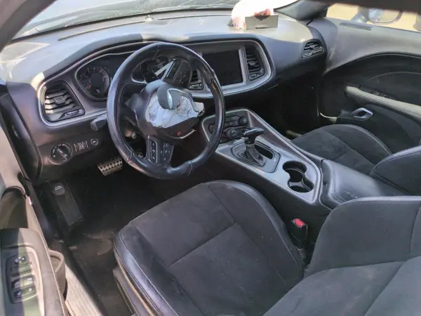 2C3CDZKGXKH705696 2019 DODGE CHALLENGER - Image 8