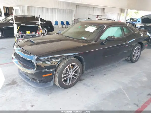 2C3CDZKGXKH741758 2019 DODGE CHALLENGER - Image 2