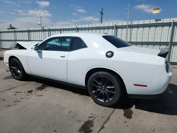 2C3CDZKGXMH677580 2021 DODGE CHALLENGER - Image 2