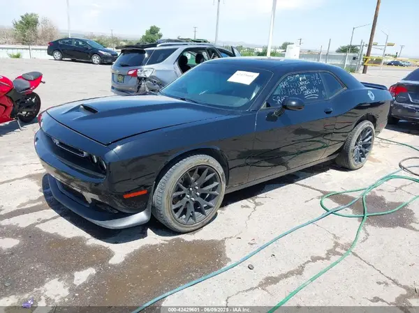 2C3CDZKGXNH247713 2022 DODGE CHALLENGER - Image 2