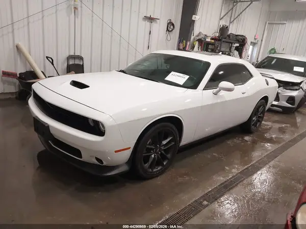 2C3CDZKGXPH615259 2023 DODGE CHALLENGER - Image 2