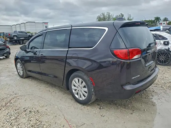 2C4RC1AG0JR120940 2018 CHRYSLER PACIFICA - Image 2