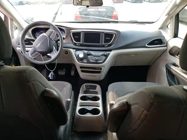 2C4RC1AG0JR274984 2018 CHRYSLER PACIFICA - Image 8