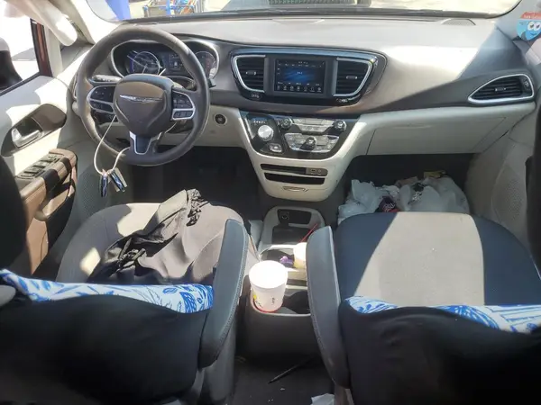 2C4RC1AG1JR100826 2018 CHRYSLER PACIFICA - Image 8
