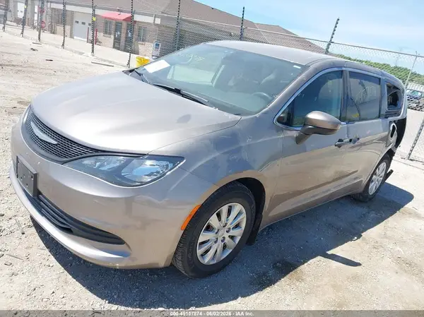 2C4RC1AG1JR198448 2018 CHRYSLER PACIFICA - Image 2