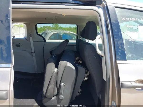 2C4RC1AG1JR198448 2018 CHRYSLER PACIFICA - Image 8