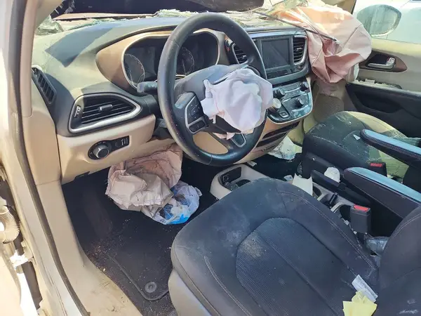 2C4RC1AG1KR531782 2019 CHRYSLER PACIFICA - Image 8