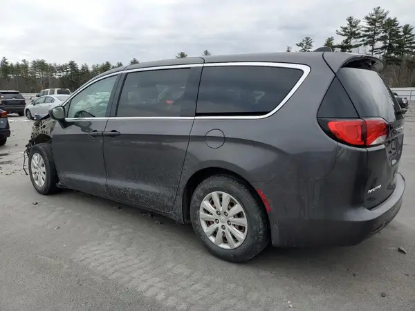 2C4RC1AG2JR125735 2018 CHRYSLER PACIFICA - Image 2
