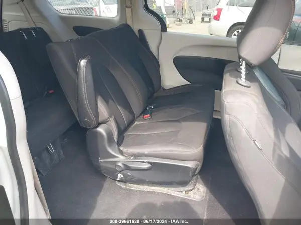 2C4RC1AG3JR159022 2018 CHRYSLER PACIFICA - Image 8