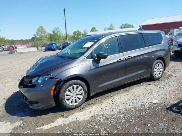 2C4RC1AG3JR316435 2018 CHRYSLER PACIFICA - Image 2