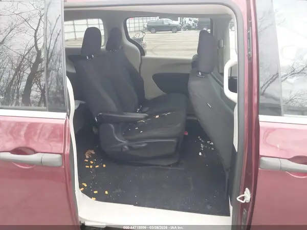 2C4RC1AG4JR136395 2018 CHRYSLER PACIFICA - Image 8