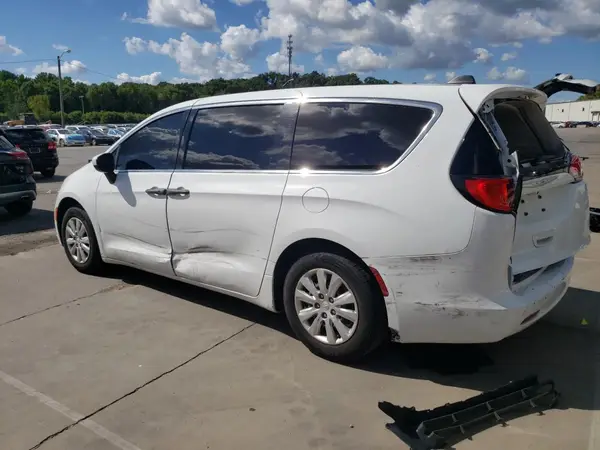 2C4RC1AG4JR275054 2018 CHRYSLER PACIFICA - Image 2