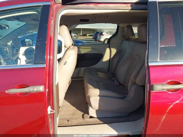 2C4RC1AG5JR317196 2018 CHRYSLER PACIFICA - Image 8