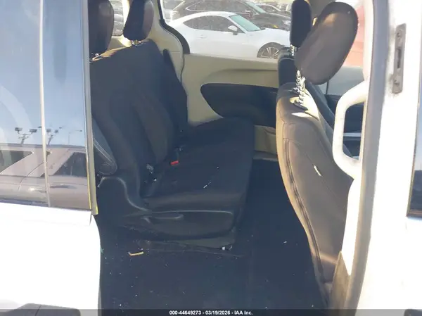 2C4RC1AG7JR237270 2018 CHRYSLER PACIFICA - Image 8