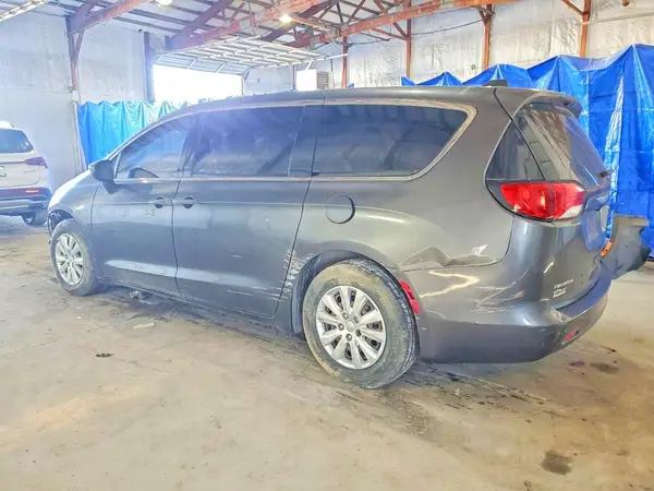2C4RC1AG8JR274988 2018 CHRYSLER PACIFICA - Image 2