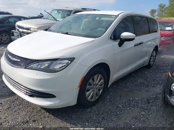 2C4RC1AG9JR125442 2018 CHRYSLER PACIFICA - Image 2