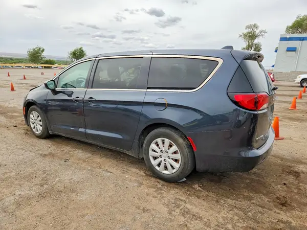 2C4RC1AG9KR628390 2019 CHRYSLER PACIFICA - Image 2
