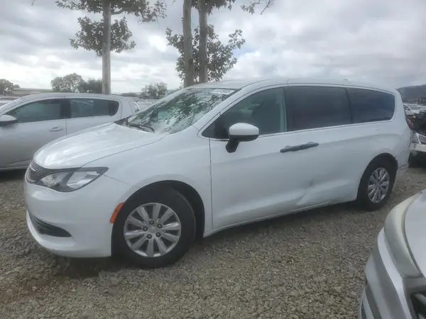 2C4RC1AGXJR275060 2018 CHRYSLER PACIFICA - Image 1