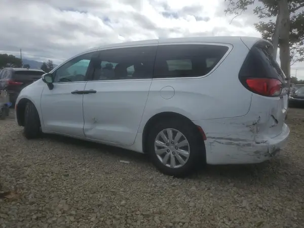 2C4RC1AGXJR275060 2018 CHRYSLER PACIFICA - Image 2