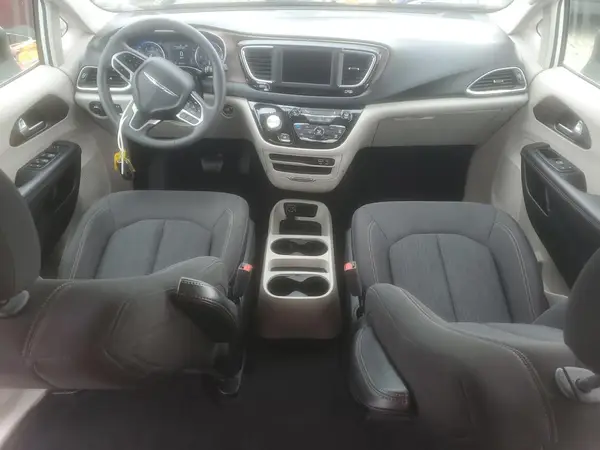 2C4RC1AGXJR275060 2018 CHRYSLER PACIFICA - Image 8