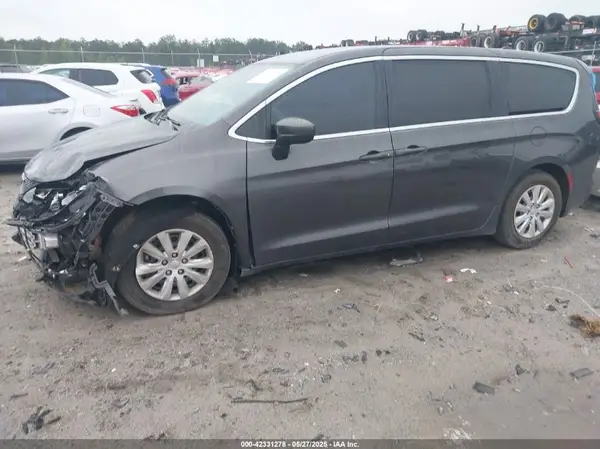 2C4RC1AGXKR593889 2019 CHRYSLER PACIFICA - Image 2