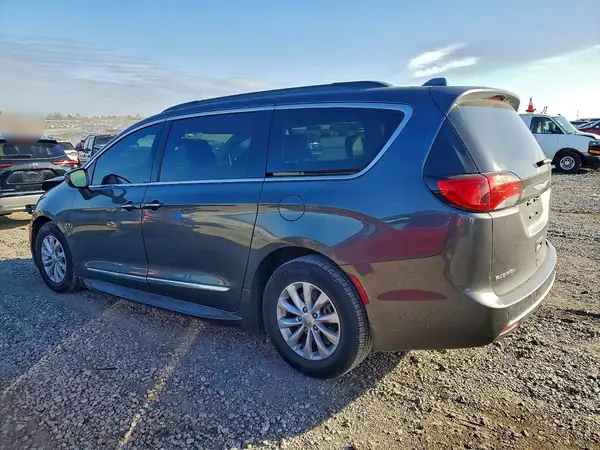 2C4RC1BG0HR501874 2017 CHRYSLER PACIFICA - Image 2