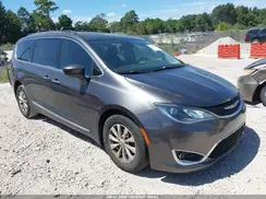 2C4RC1BG0HR503740 2017 CHRYSLER PACIFICA