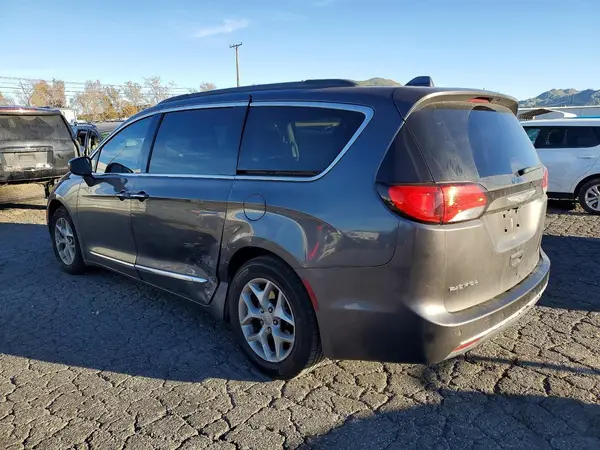 2C4RC1BG0HR505925 2017 CHRYSLER PACIFICA - Image 2