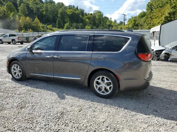 2C4RC1BG0HR507786 2017 CHRYSLER PACIFICA - Image 2