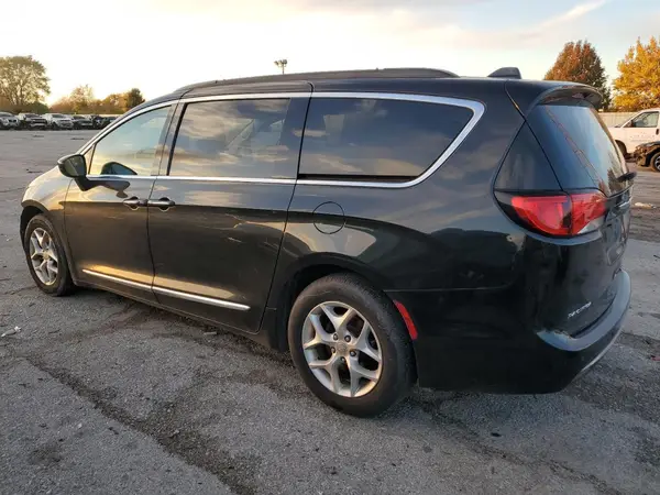 2C4RC1BG0HR510526 2017 CHRYSLER PACIFICA - Image 2