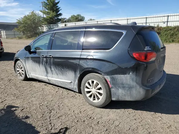 2C4RC1BG0HR517167 2017 CHRYSLER PACIFICA - Image 2