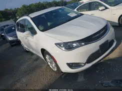 2C4RC1BG0HR518089 2017 CHRYSLER PACIFICA