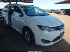 2C4RC1BG0HR523518 2017 CHRYSLER PACIFICA