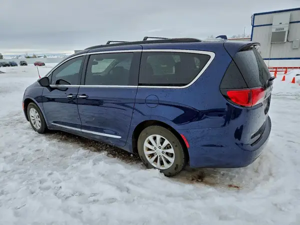 2C4RC1BG0HR526368 2017 CHRYSLER PACIFICA - Image 2