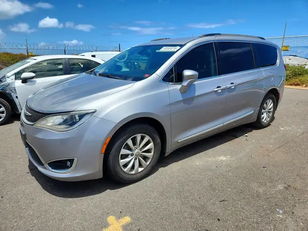 2C4RC1BG0HR530579 2017 CHRYSLER PACIFICA - Image 1