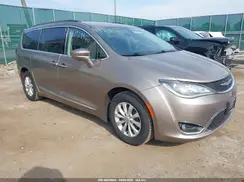 2C4RC1BG0HR534888 2017 CHRYSLER PACIFICA