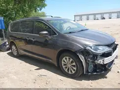 2C4RC1BG0HR540142 2017 CHRYSLER PACIFICA