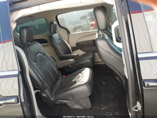 2C4RC1BG0HR543932 2017 CHRYSLER PACIFICA - Image 8