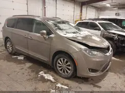 2C4RC1BG0HR551657 2017 CHRYSLER PACIFICA