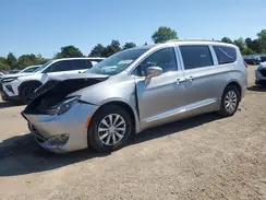 2C4RC1BG0HR551948 2017 CHRYSLER PACIFICA