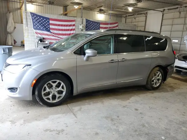 2C4RC1BG0HR560682 2017 CHRYSLER PACIFICA - Image 1