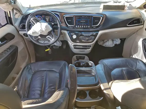 2C4RC1BG0HR569625 2017 CHRYSLER PACIFICA - Image 8