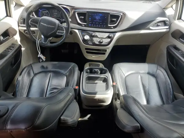 2C4RC1BG0HR576090 2017 CHRYSLER PACIFICA - Image 8