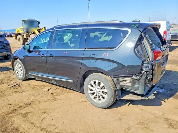 2C4RC1BG0HR579197 2017 CHRYSLER PACIFICA - Image 2