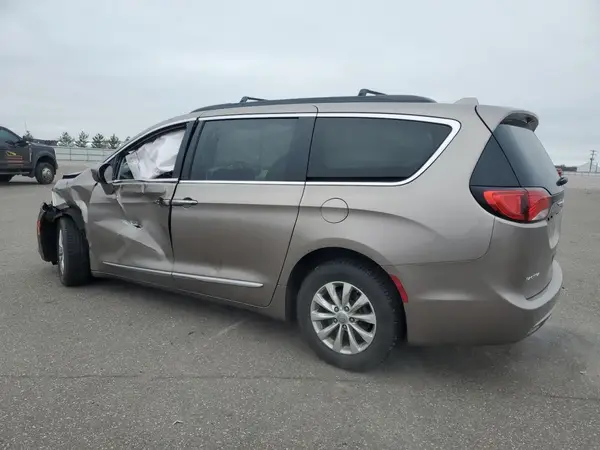 2C4RC1BG0HR593326 2017 CHRYSLER PACIFICA - Image 2