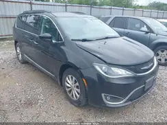 2C4RC1BG0HR593939 2017 CHRYSLER PACIFICA