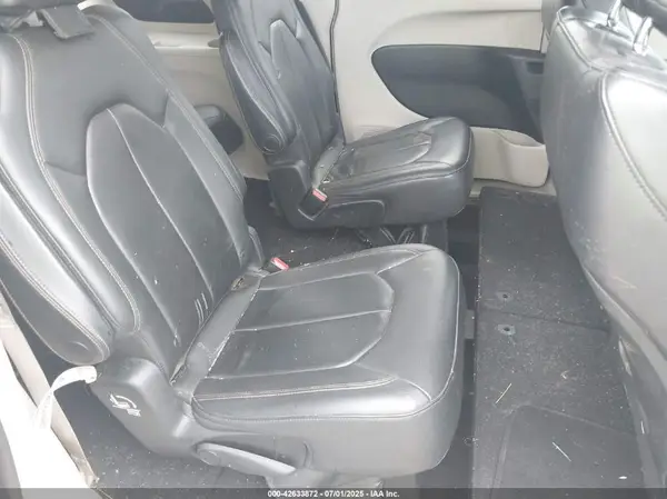 2C4RC1BG0HR593939 2017 CHRYSLER PACIFICA - Image 8